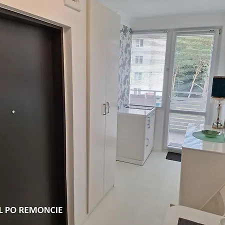 Apartman Maly Przytulny Apartament Z Widokiem Na Morze - Po Remoncie